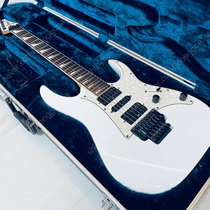 아이바네즈 ibanez RG350DXZ 화이트 슈퍼스트랫 일렉기타