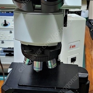 OLYMPUS BX41TF Microscope with lens