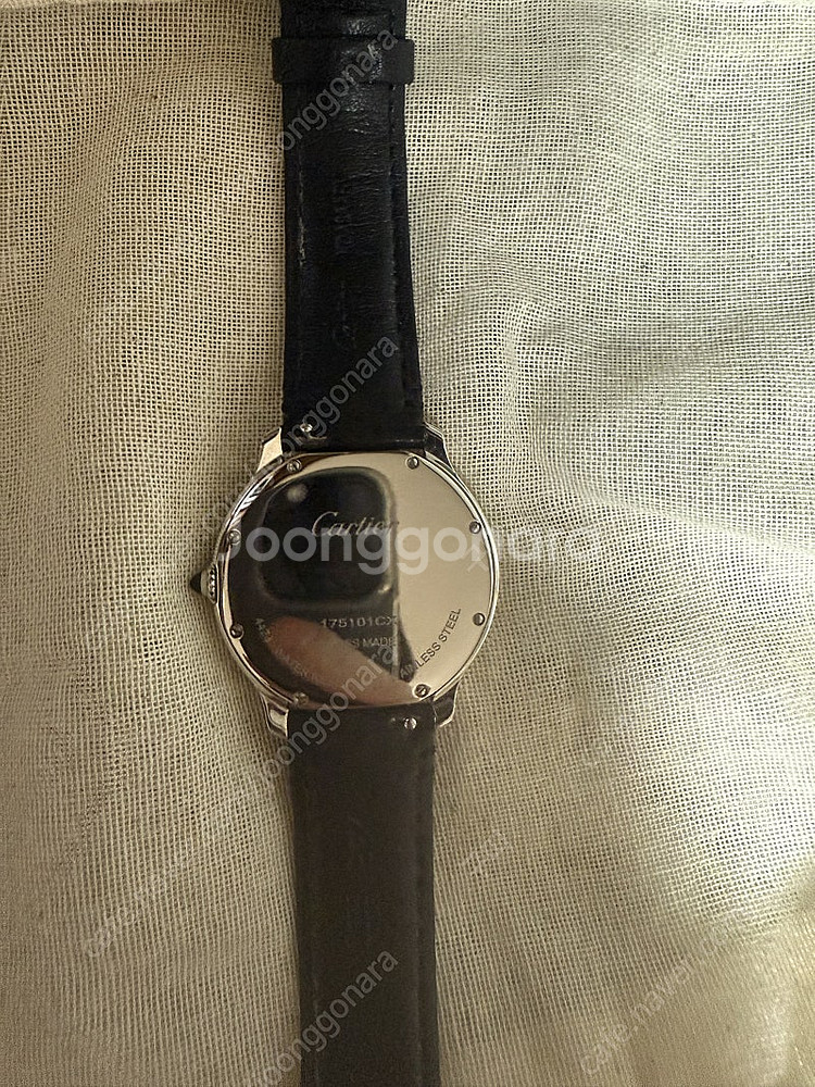 까르띠에 롱드 머스트 롱드 솔로 36mm--1