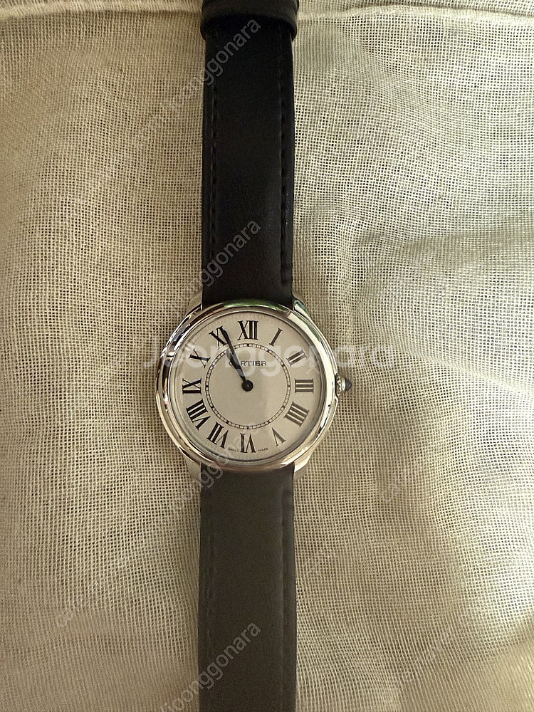 까르띠에 롱드 머스트 롱드 솔로 36mm--2