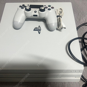 PS4 pro 7117b 화이트 펌웨어 11.0 판매합니다