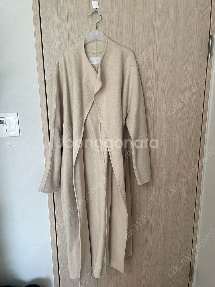 (가격내림)루흐 a17 막스코트 헤링본아이보리 판매합니...--0