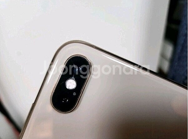 [인천]아이폰XS 64GB 골드색상 팝니다. A2097--4