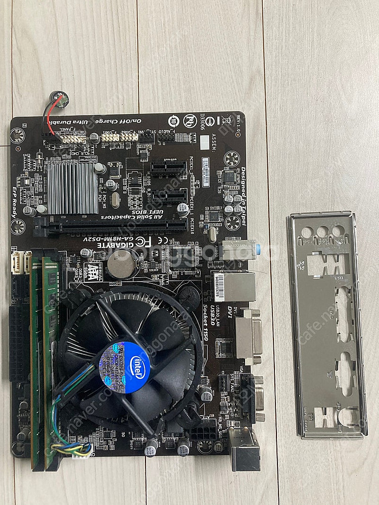 기가바이트 H81M-DS2V + G3240 + 8G--0