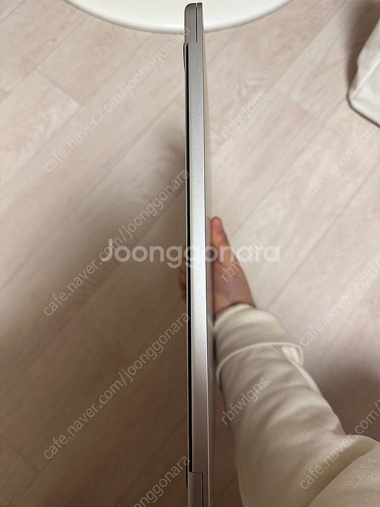 애플 맥북에어 M2 13인치 8GB/256GB 판매합니...--1