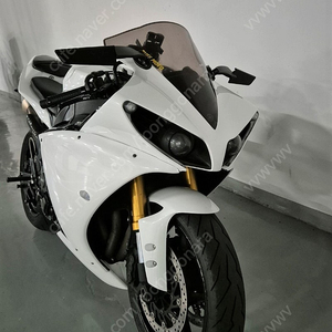 2012 YZF-R1 빅뱅알원 화이트 판매합니다.​