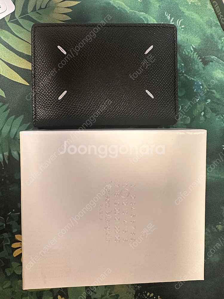 메종 마르지엘라 지갑 팝니다--2