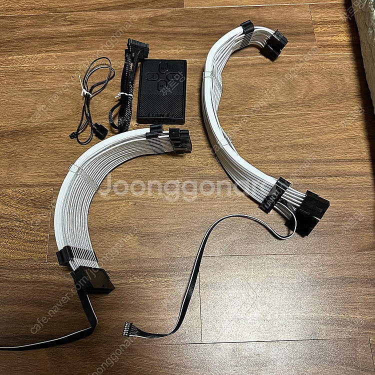 [팝니다] 리안리 스트리머 플러스 argb 슬리빙 케이블--0