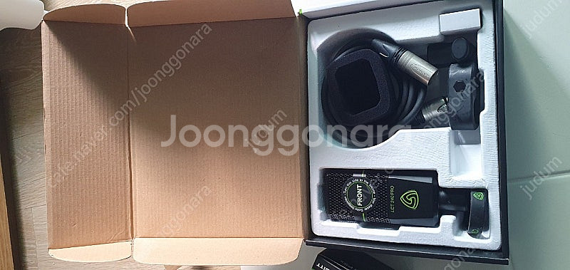 르윗 LCT240pro 팝니다.--2