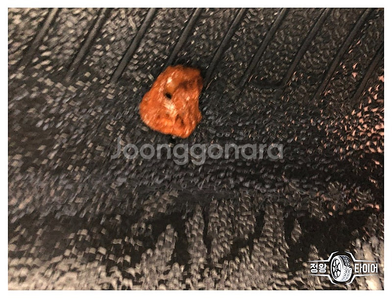 중고타이어 한국타이어 벤투스 S2AS 235/45R17...--7