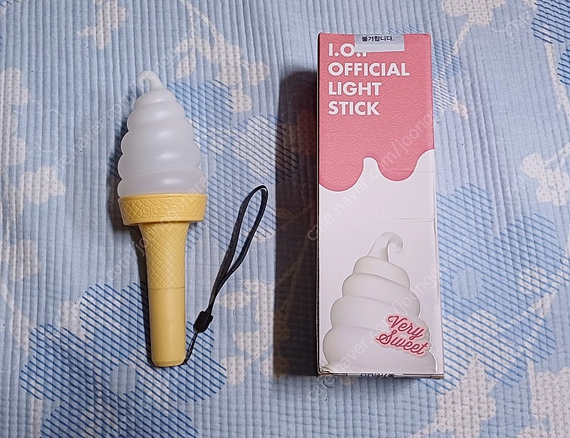 아이오아이 응원봉 판매합니다. 이미지