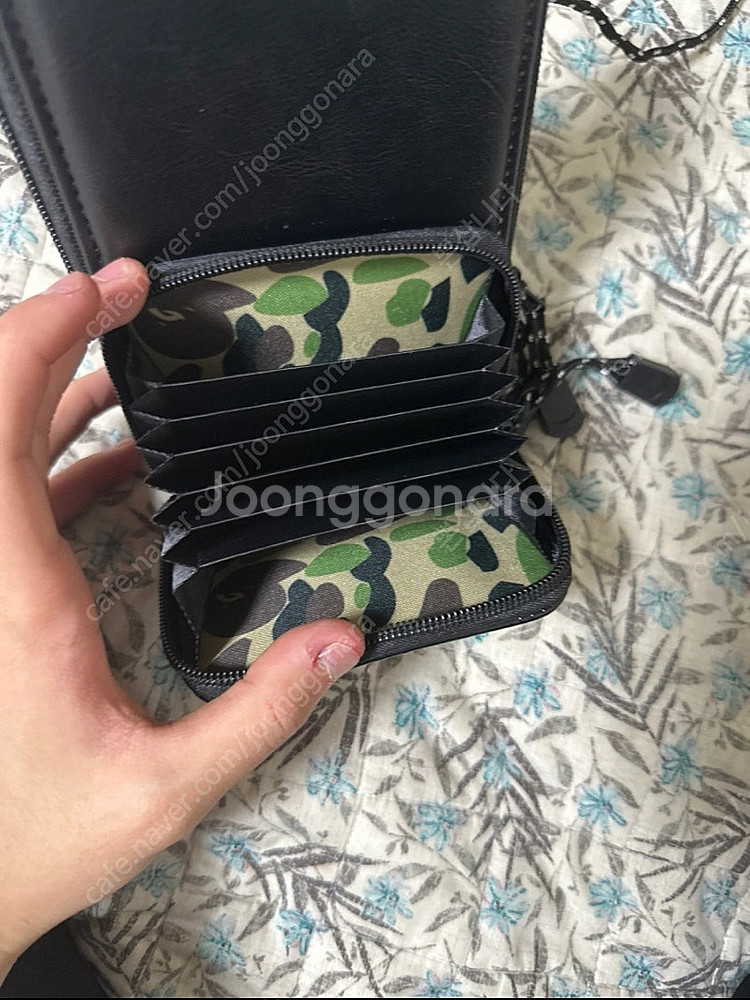 베이프 숄더백 판매팝니다--1