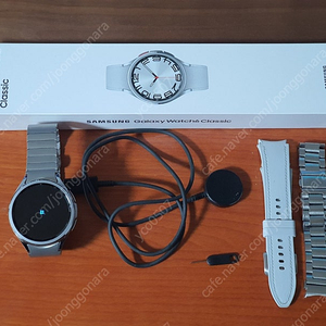 갤럭시워치6 클래식 47mm 블루투스 실버 판매합니다.