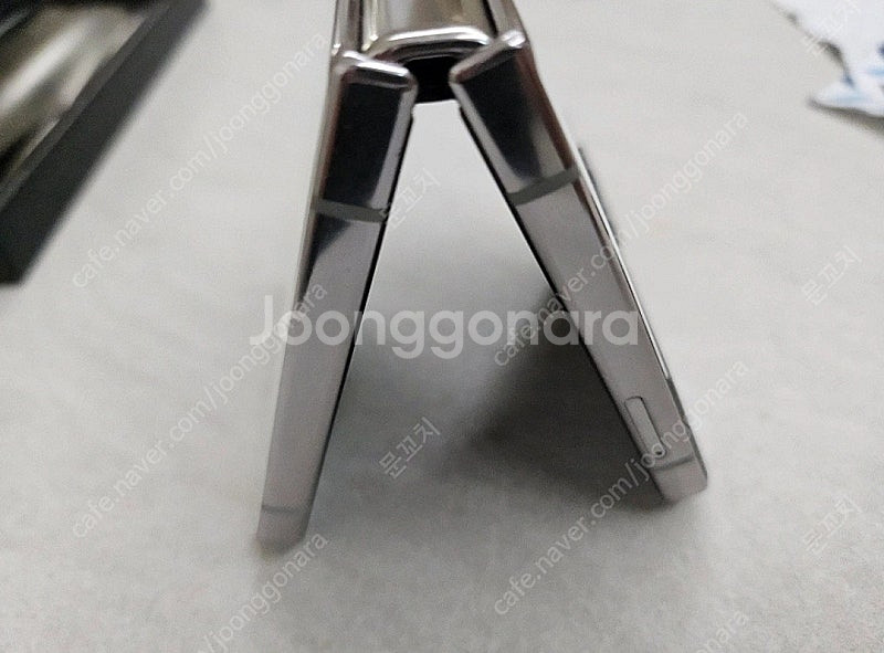 광주) 갤럭시 Z플립4 256GB 화이트 중고 판매합니...--4