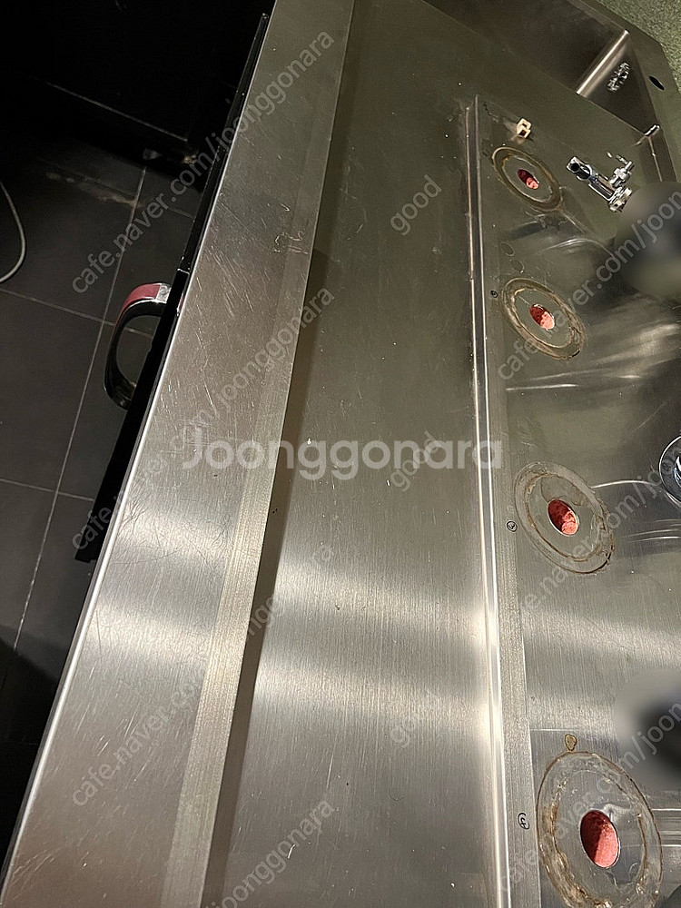 가로1800 싱크대와 바퀴달린 생맥주 냉장고 팝니다--1