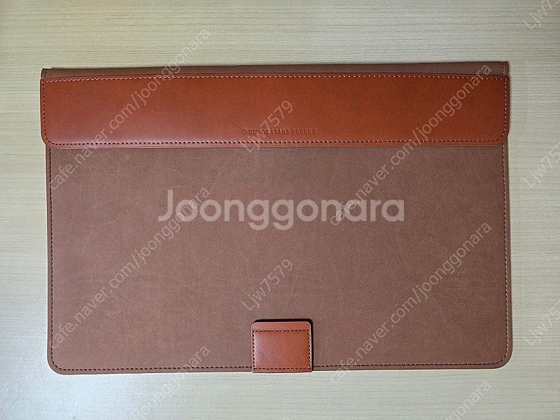 (미개봉 새제품) 비파인 15인치 노트북 가죽 스탠딩 파우치/케이스/가방--0