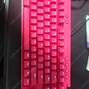 로지텍 g pro x tkl 마그네틱축 래피드트리거 팝니다. 마젠타색