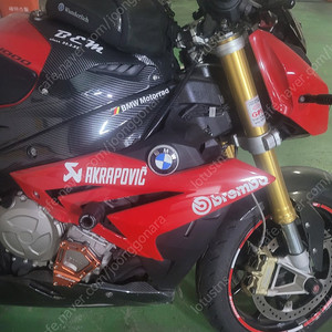 BMW s1000r (15년) 팝니다