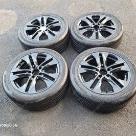 (판매) 벤츠 E300 아방가르드 17인치 휠타이어--0
