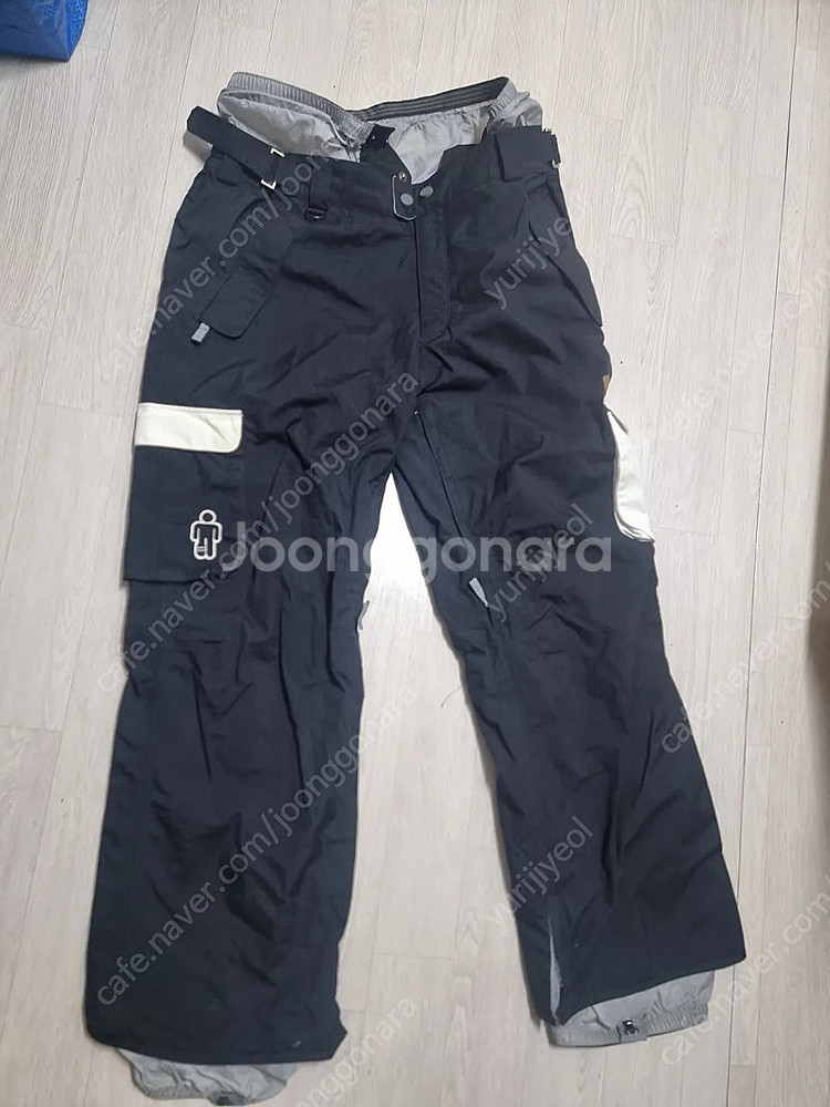 155살로몬 데크.유니온바인딩.버튼부츠 270.보드복.헬멧.고글.풀세트팝니다--6