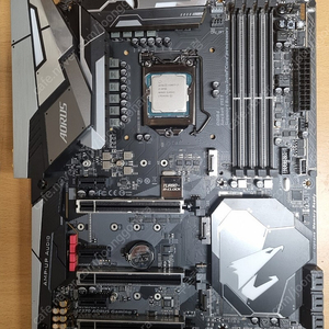 I7 8700+aorus z370 gaming7 팝니다