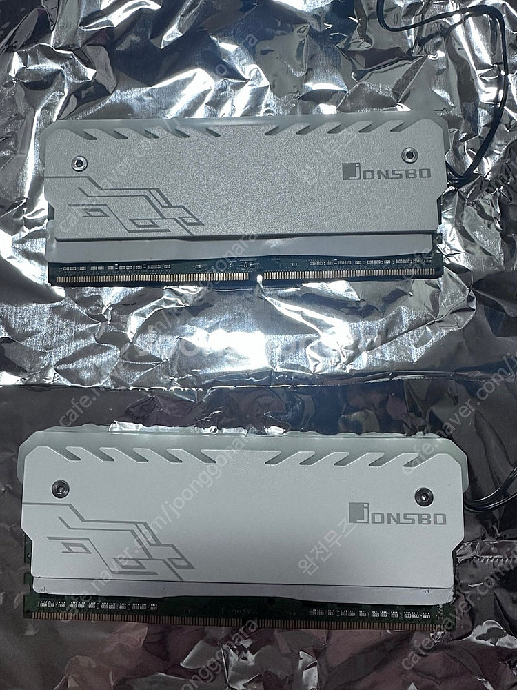삼성 ddr4 8gb x2 16gb +존스보 화이트 r...--1