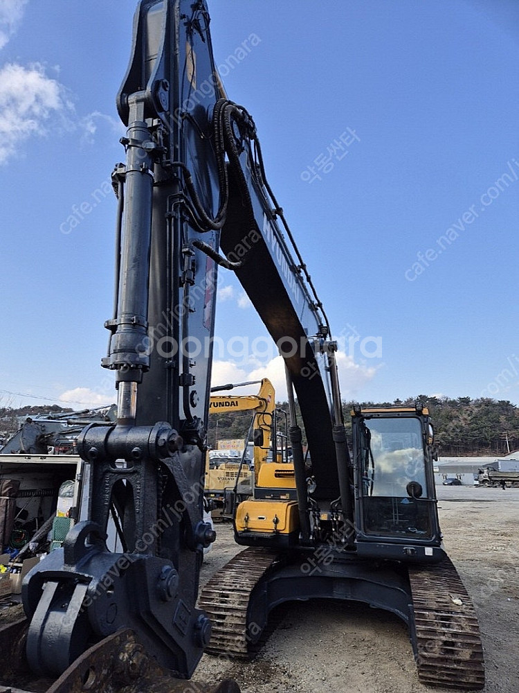 현대굴삭기HX220--2