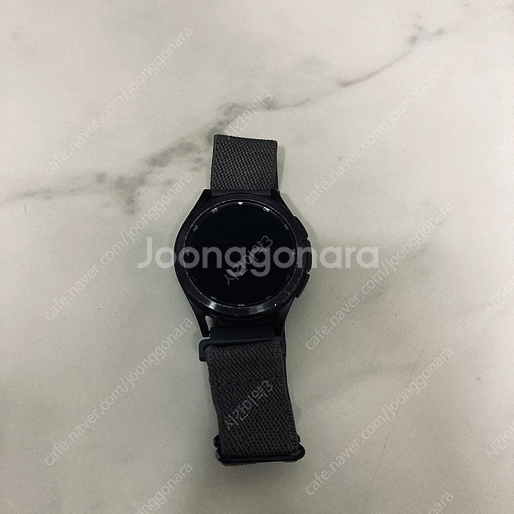갤럭시 워치4클래식 블랙 42mm 케이블포함 6만5천원...--0
