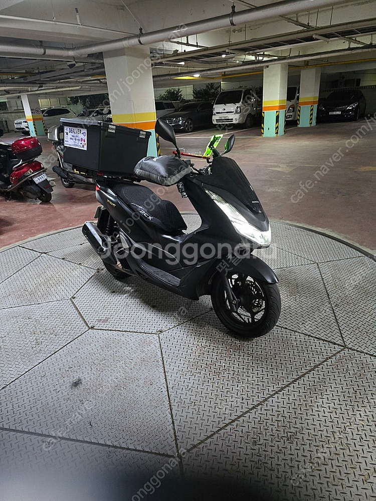 pcx125. abs모델. 21년식 팝니다--3