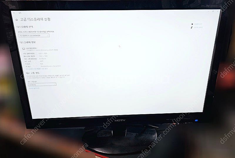 27인치 LED 모니터 M2700LED SLIM 광시야...--2