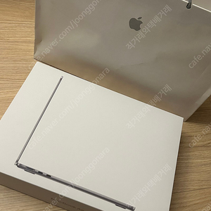 [미개봉] MacBook Air M3 13인치 스페이스 그레이 – 16GB RAM