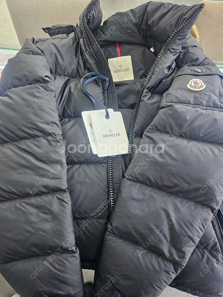 몽클레어 남성패딩 마야프 쇼트 다운 자켓 판매.--2