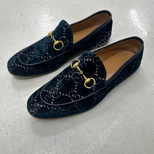 구찌 조던GG 벨벳 로퍼 블루 (Gucci Jordaan GG Velvet Loafers Blue)