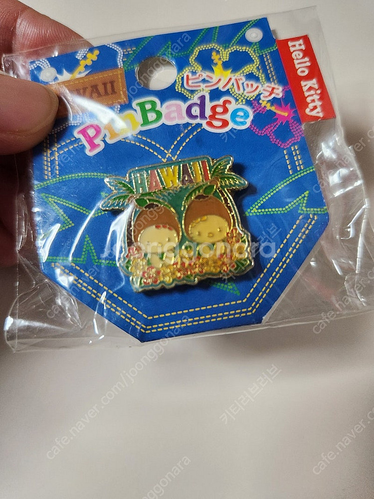 헬로키티 하와이 한정 고전 키티 핀뱃지(빈티지 키티)--1