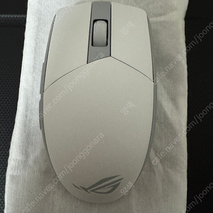 ASUS ROG STRIX IMPACT III WHITE 마우스 팝니다.