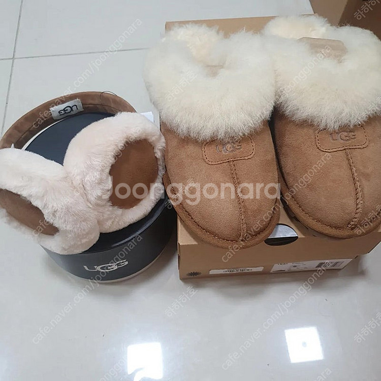 미국 어그 코케트 슬리퍼&이어머프 (2개 일괄) UGG 체스트넛 귀마개 슬리퍼 직거래 가능--0