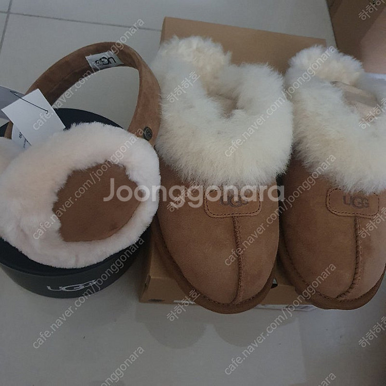 미국 어그 코케트 슬리퍼&이어머프 (2개 일괄) UGG 체스트넛 귀마개 슬리퍼 직거래 가능--3