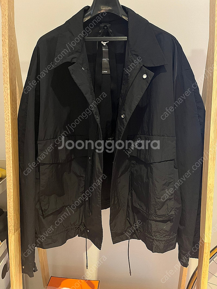 미즈노 x 언어팩티드 윈드 자켓--1