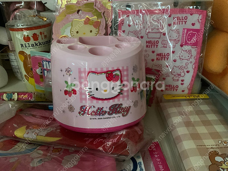 딸기키티 고전키티 들딸기키티 키티칫솔걸이--1