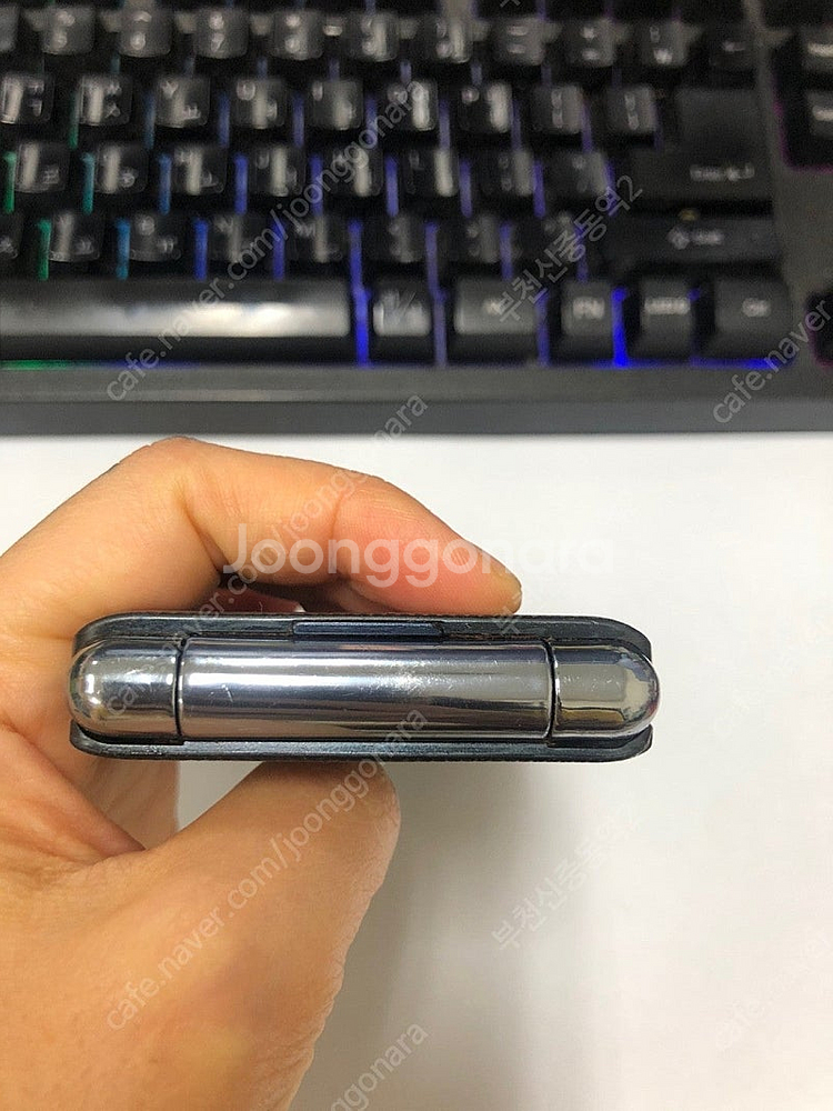 194940 SK 갤럭시폴더1 블랙 외관깔끔 8GB 효...--3