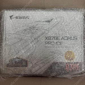 기가바이트 X870E AORUS PRO ICE 피씨디렉트 미개봉 팝니다.