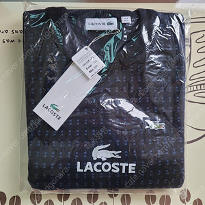 lacoste sweater 사각 라운드 긴팔