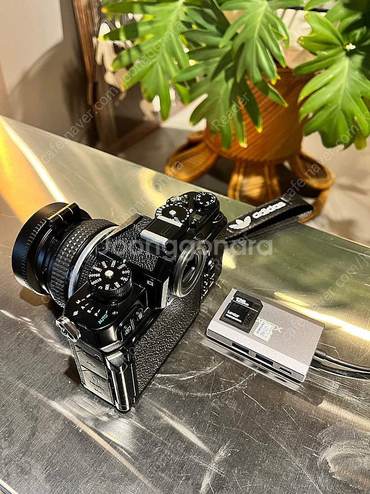 니콘 zf 바디 + 40mm f2 se+그 외 구성품--6