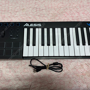 알레시스 V25 마스터키보드 Alesis V25 마스터건반 판매