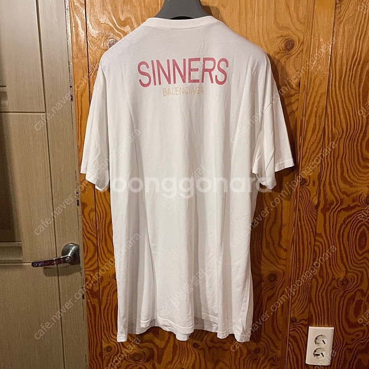 발렌시아가 시너스 반팔 티셔츠 판매 합니다..........지방시,셀린느,톰브라운--1