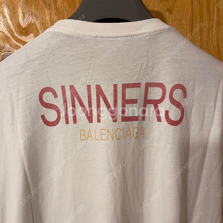 발렌시아가 시너스 반팔 티셔츠 판매 합니다..........지방시,셀린느,톰브라운--0