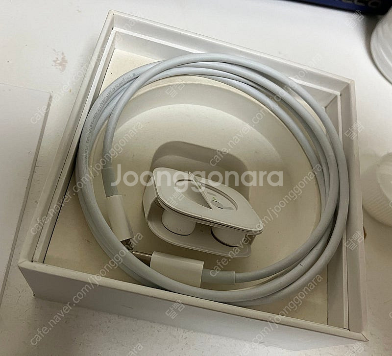 에어팟 프로1 판매합니다.--5