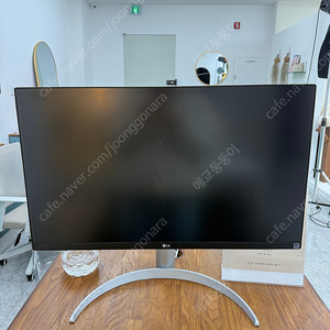 Lg 모니터 27UP850N (대구, 대구근교직거래) 3대 있음