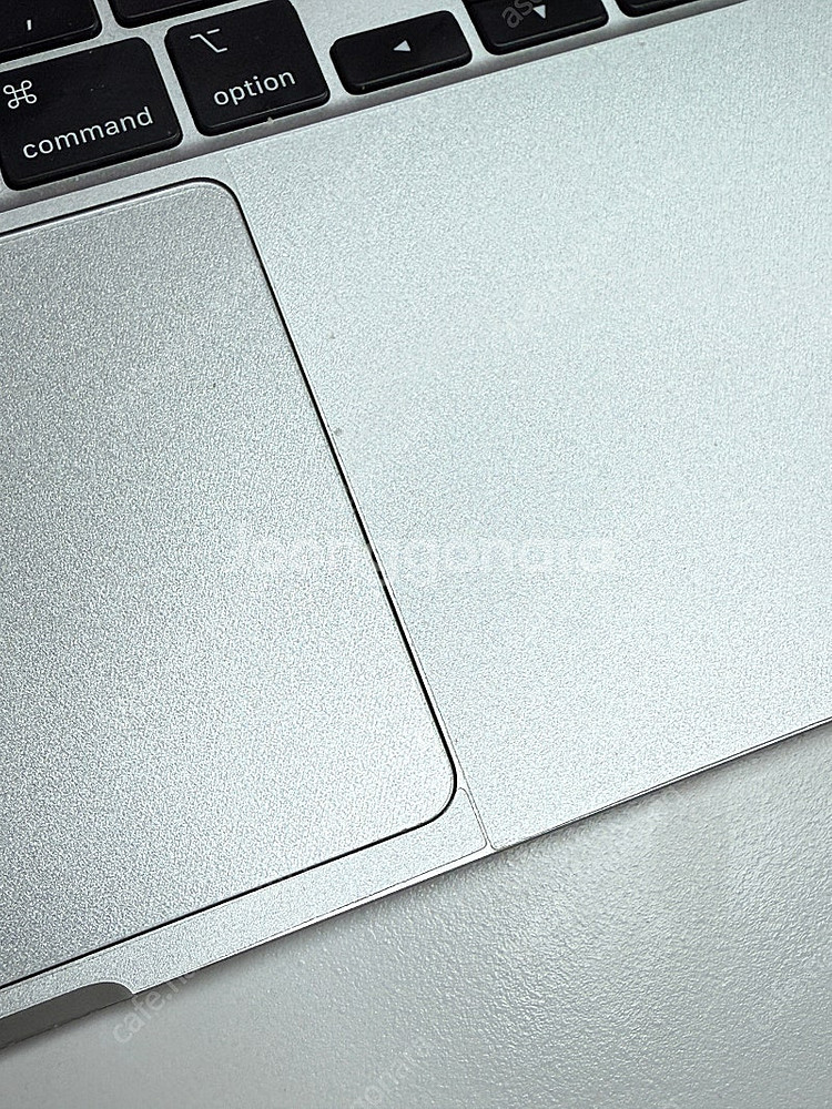 맥북 에어 M2 13인치 램 8GB / SSD 256G...--2