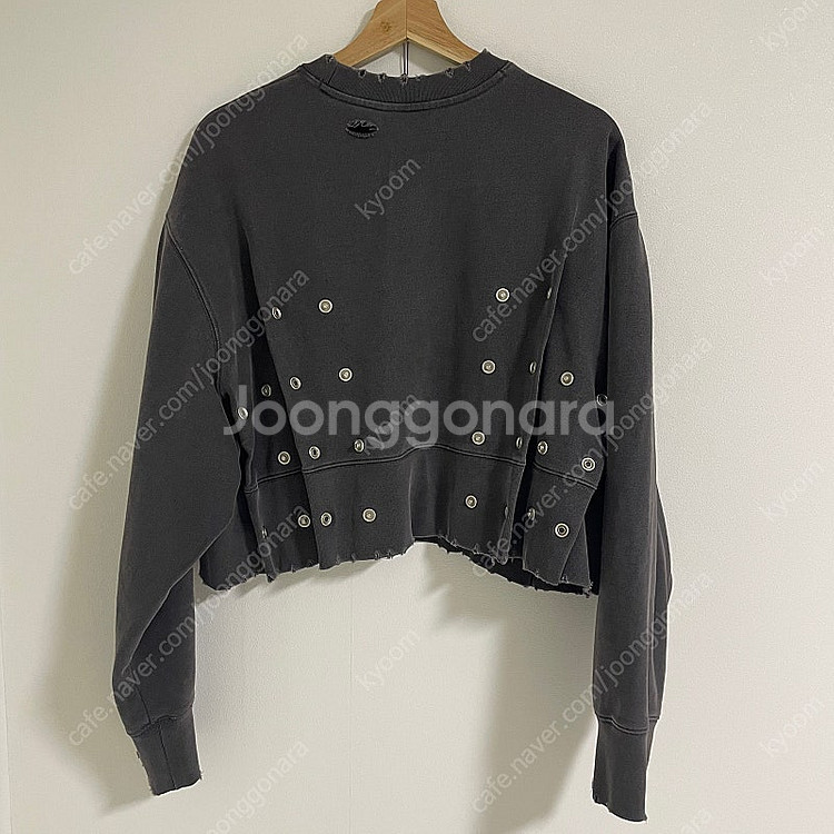 로레일즈 워싱 크롭 맨투맨--3